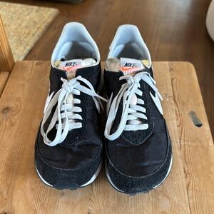 Nike Men's Black Sneakers